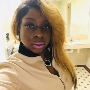Meet your Posher, Empresseva